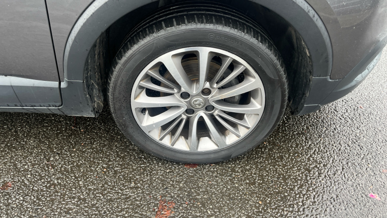 Vauxhall Crossland X 1.2T [110] SRi Nav 5dr [6 Spd] [S/S] Petrol Hatchback